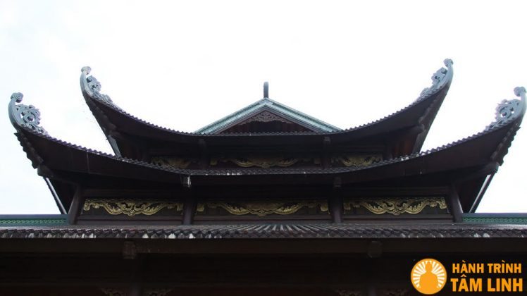 Mái hồi của tòa Điện tam thế chùa Bái Đính