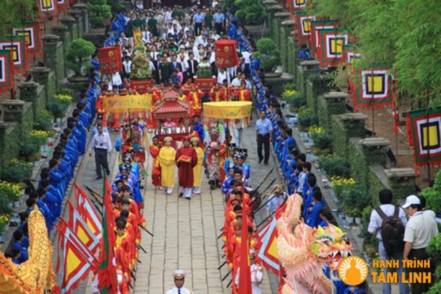 Lễ hội đền Hùng giỗ tổ Hùng Vương