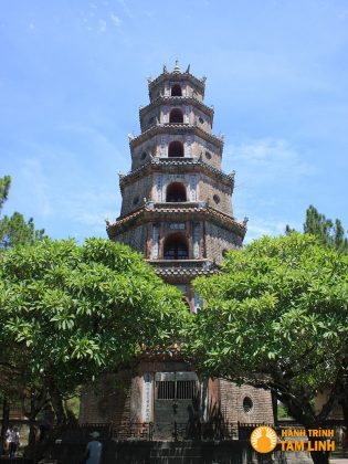 Tháp Phước Duyên chùa Thiên Mụ ( Thành phố Huế )