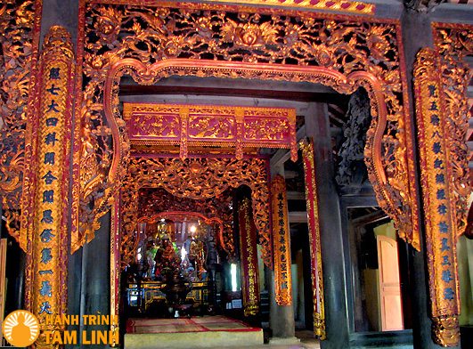 Chính điện chùa Côn Sơn