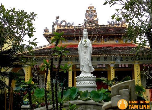 Chánh điện chùa Thiên Lộc