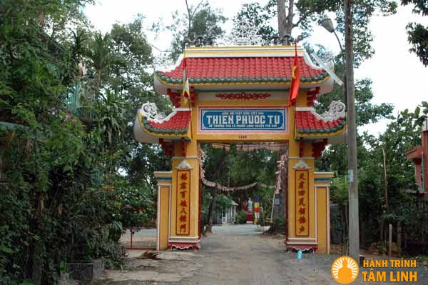 Cổng chùa Chùa Thiên Phước