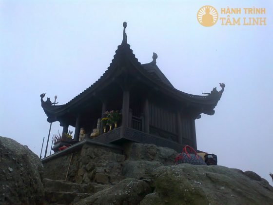 chùa Đồng trên đỉnh núi Yên Tử