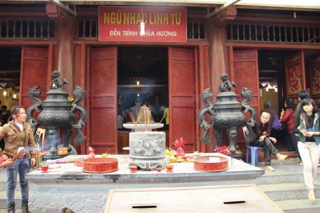 Đền Trình - Quần thể di tích chùa Hương