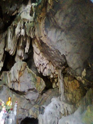 Động Hinh Bổng – Quần thể di tích chùa Hương